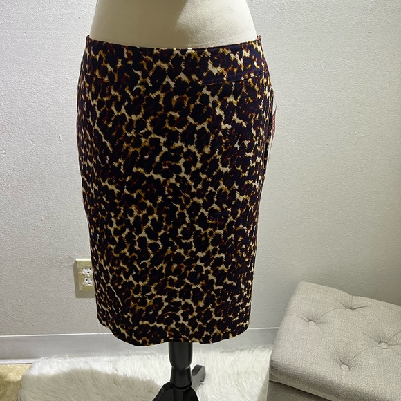 Merona Skirt - Picture 2 of 8